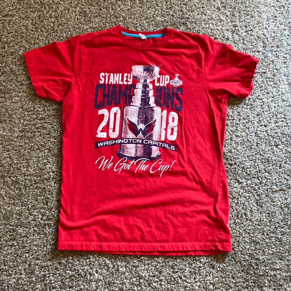 Washington Capitals Stanley Cup 2018 T-shirt.  Size medium